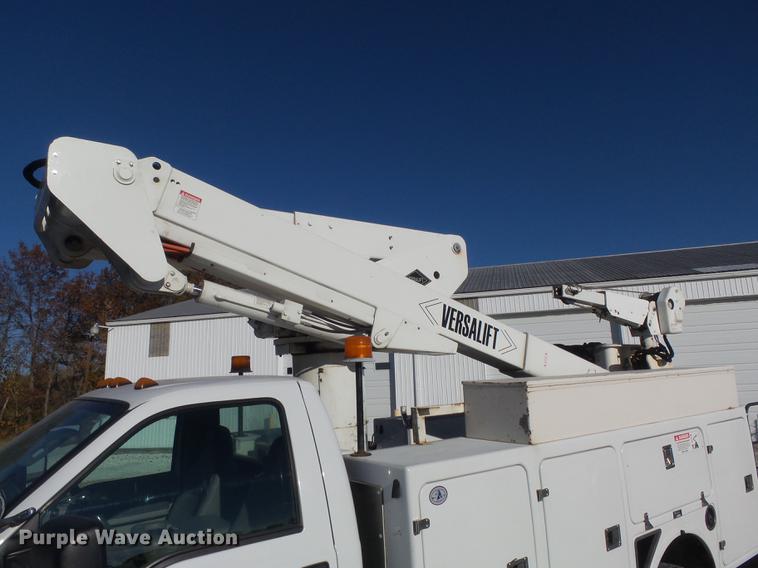 image for item DB6337 2008 Ford F550 XL Super Duty bucket truck