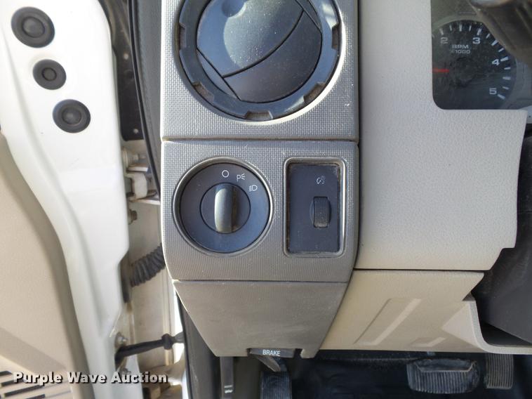 image for item DB6337 2008 Ford F550 XL Super Duty bucket truck