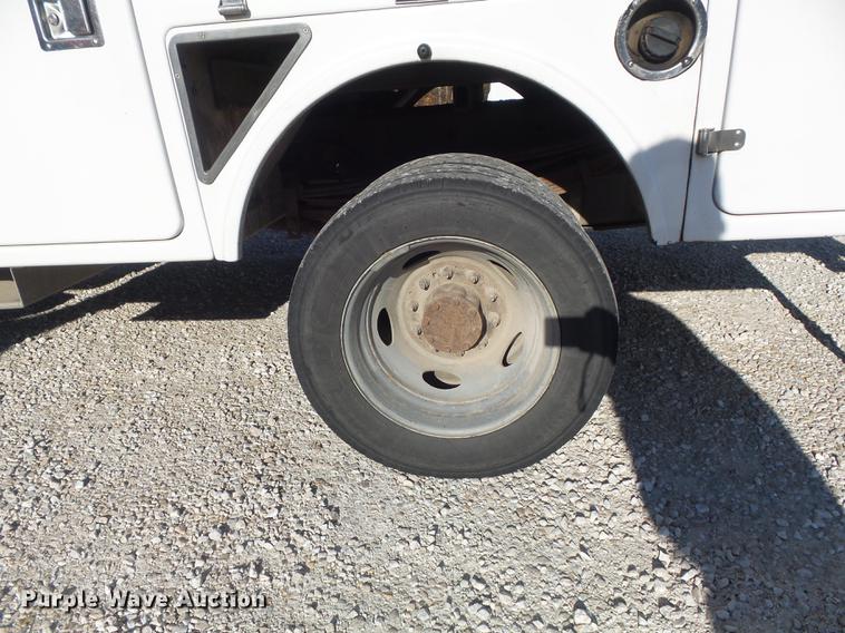 image for item DB6337 2008 Ford F550 XL Super Duty bucket truck