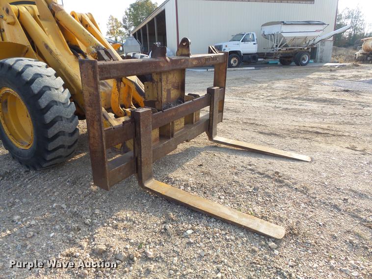 image for item DB6344 1980 John Deere 444 wheel loader