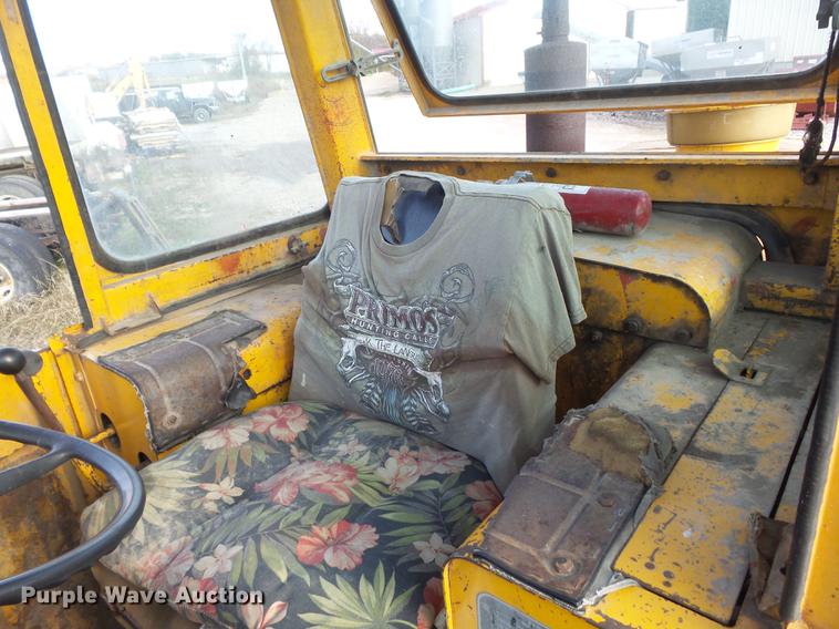 image for item DB6344 1980 John Deere 444 wheel loader