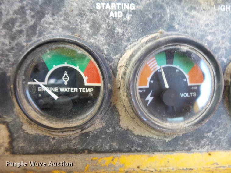 image for item DB6344 1980 John Deere 444 wheel loader