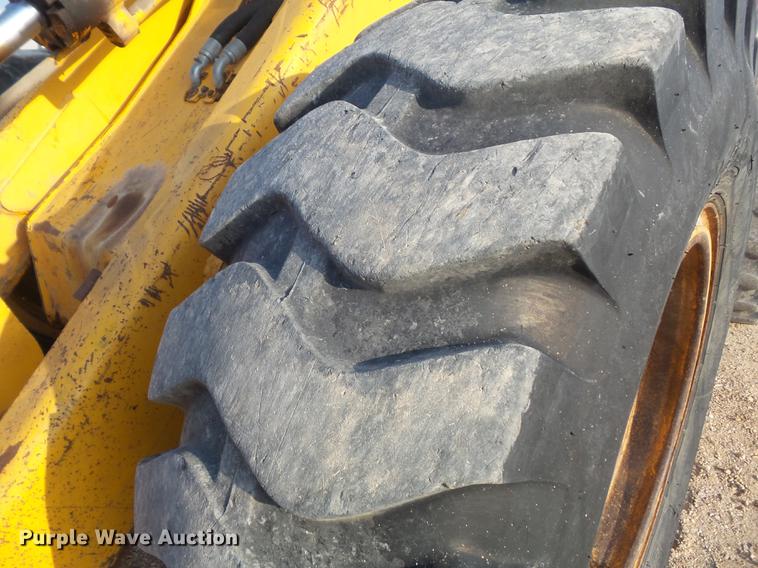 image for item DB6344 1980 John Deere 444 wheel loader