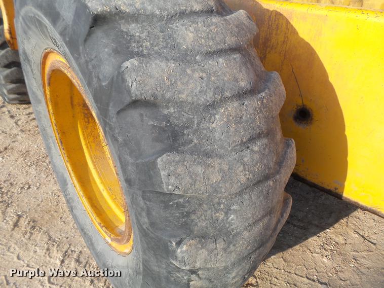 image for item DB6344 1980 John Deere 444 wheel loader