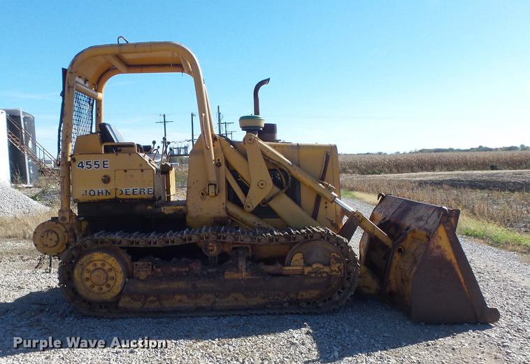 image for item DB6350 1987 John Deere 455E track loader