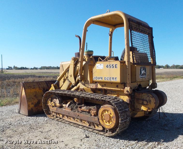 image for item DB6350 1987 John Deere 455E track loader