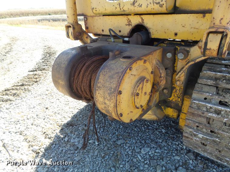 image for item DB6350 1987 John Deere 455E track loader