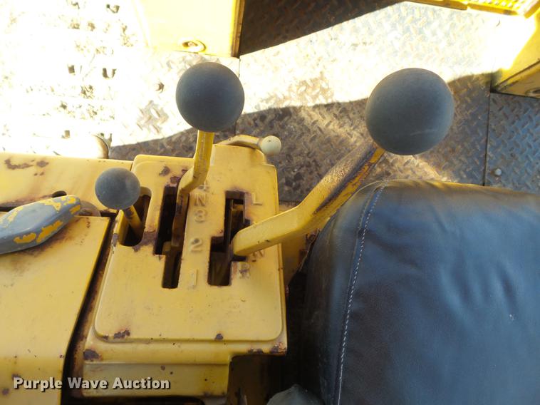 image for item DB6350 1987 John Deere 455E track loader