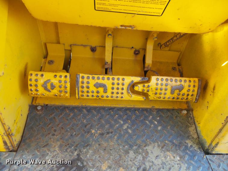 image for item DB6350 1987 John Deere 455E track loader