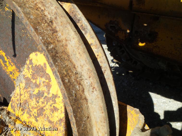 image for item DB6350 1987 John Deere 455E track loader