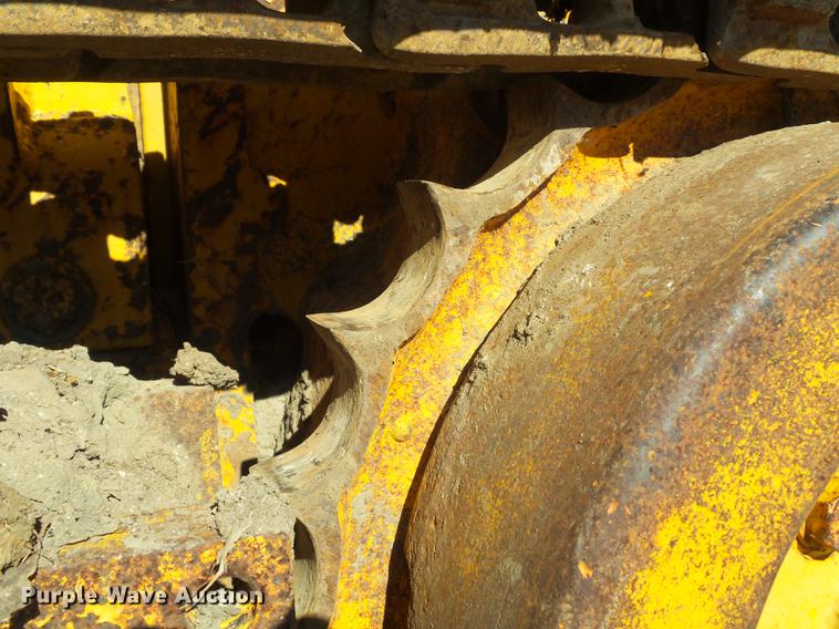 image for item DB6350 1987 John Deere 455E track loader