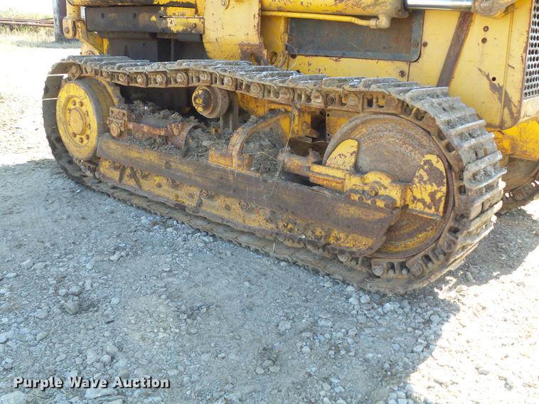 image for item DB6350 1987 John Deere 455E track loader