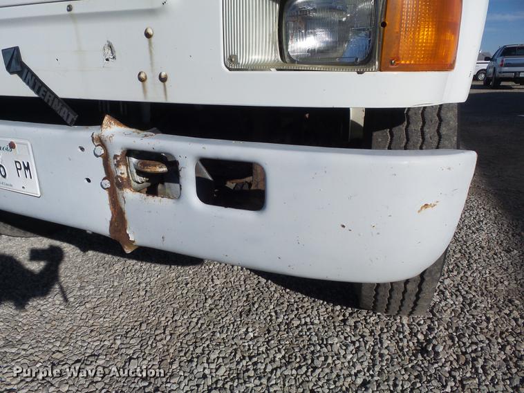 image for item DB6351 1996 International 4900 bucket truck