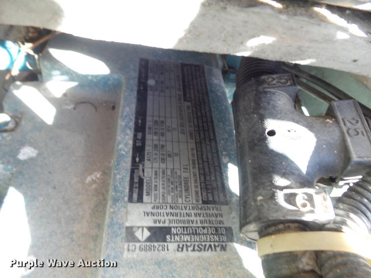 image for item DB6351 1996 International 4900 bucket truck