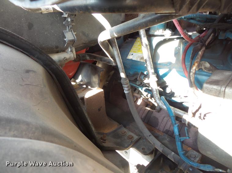 image for item DB8007 2007 International 4200 flatbed truck