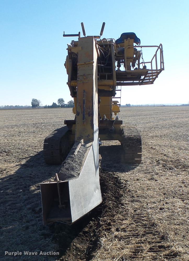 image for item DB9924 Hoes 684 trencher