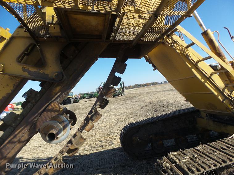 image for item DB9924 Hoes 684 trencher