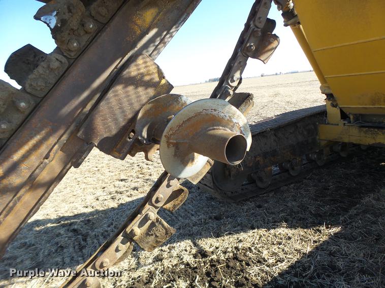 image for item DB9924 Hoes 684 trencher