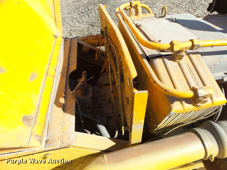 image for item DB9924 Hoes 684 trencher