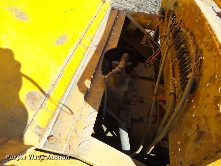 image for item DB9924 Hoes 684 trencher