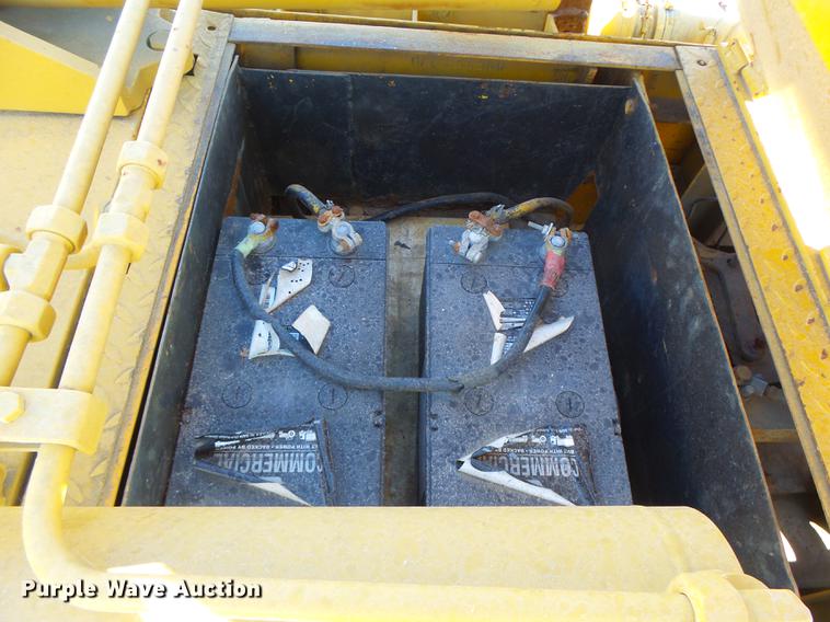 image for item DB9924 Hoes 684 trencher