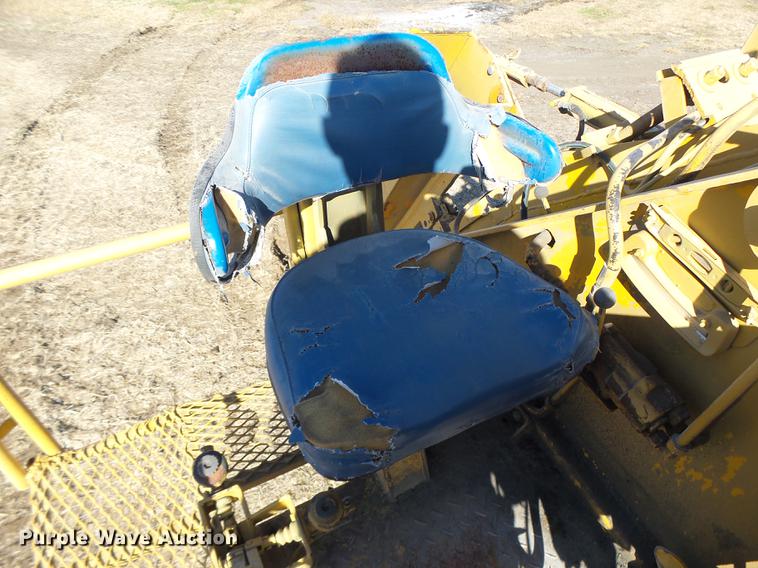 image for item DB9924 Hoes 684 trencher