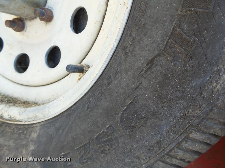 image for item DB9925 2006 American enclosed cargo trailer