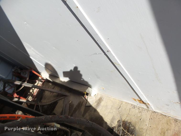 image for item DB9925 2006 American enclosed cargo trailer