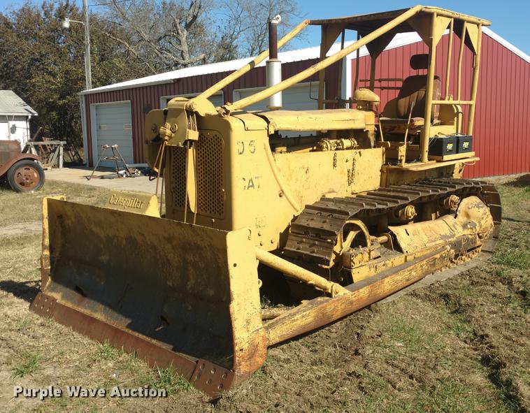 image for item DC0751 Caterpillar D6 dozer