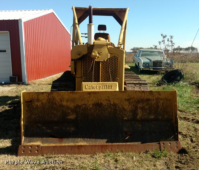 image for item DC0751 Caterpillar D6 dozer