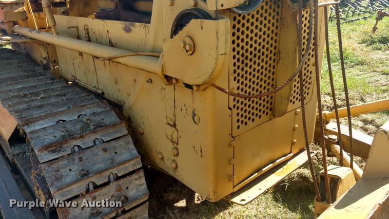 image for item DC0751 Caterpillar D6 dozer