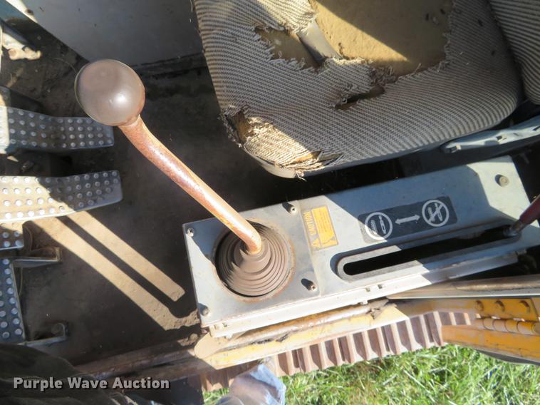 image for item DC0755 John Deere 690C excavator