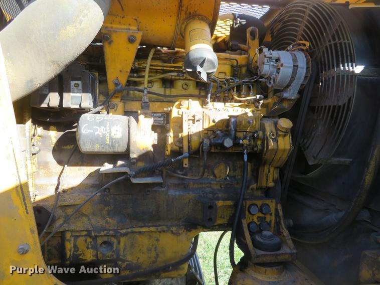 image for item DC0755 John Deere 690C excavator