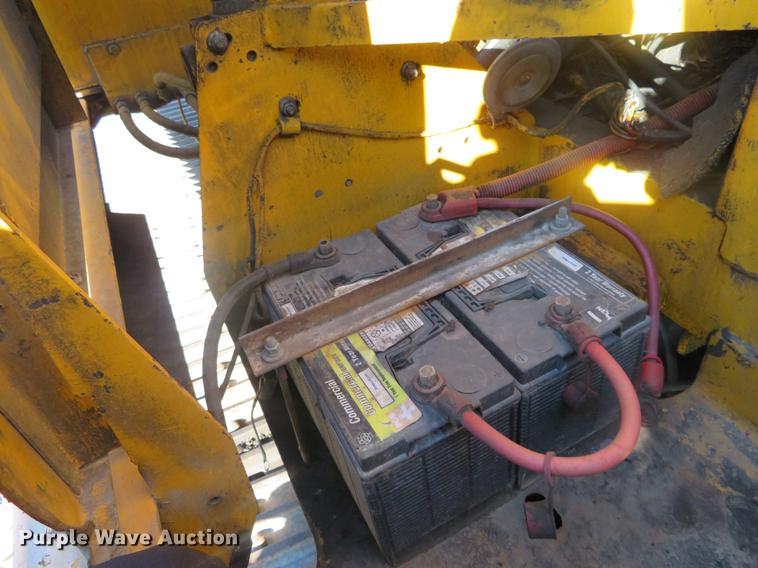 image for item DC0755 John Deere 690C excavator