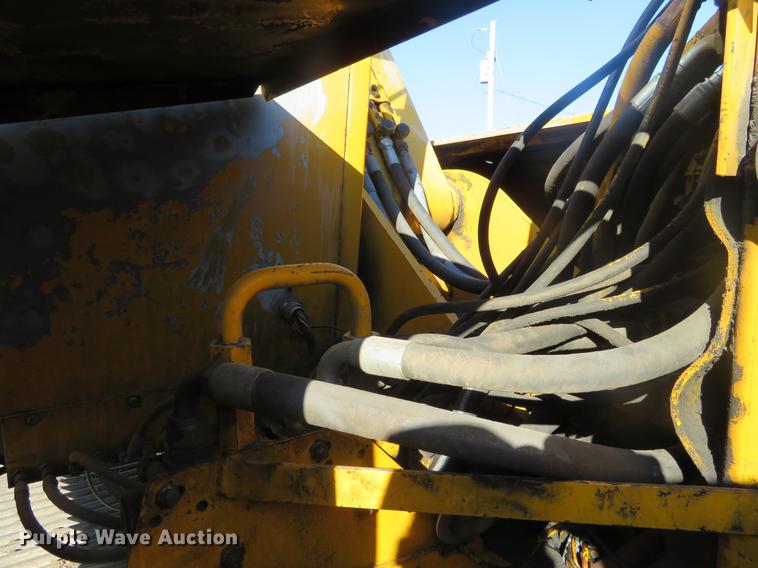 image for item DC0755 John Deere 690C excavator