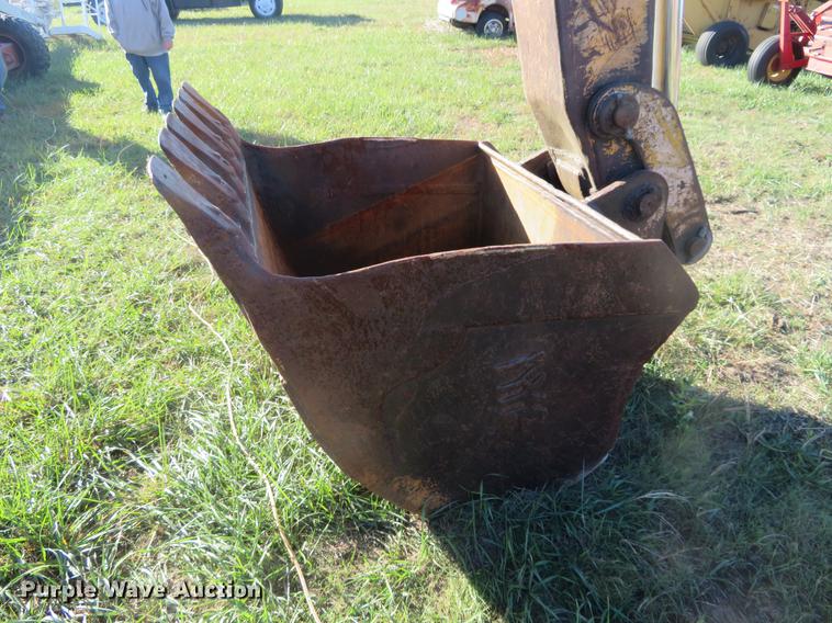 image for item DC0755 John Deere 690C excavator