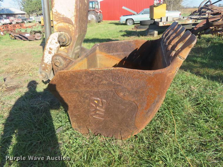 image for item DC0755 John Deere 690C excavator