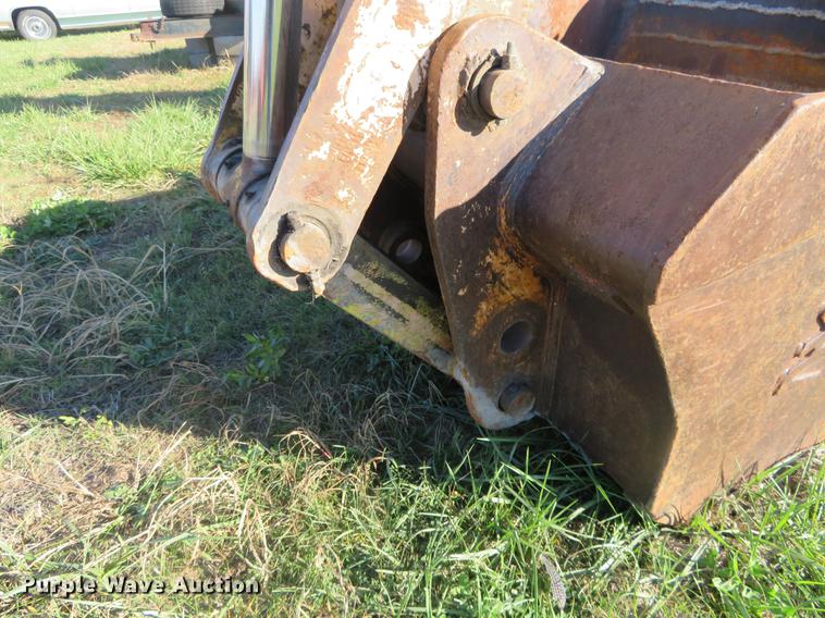 image for item DC0755 John Deere 690C excavator