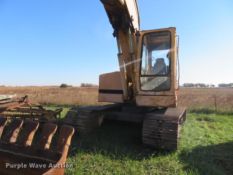 image for item DC0755 John Deere 690C excavator
