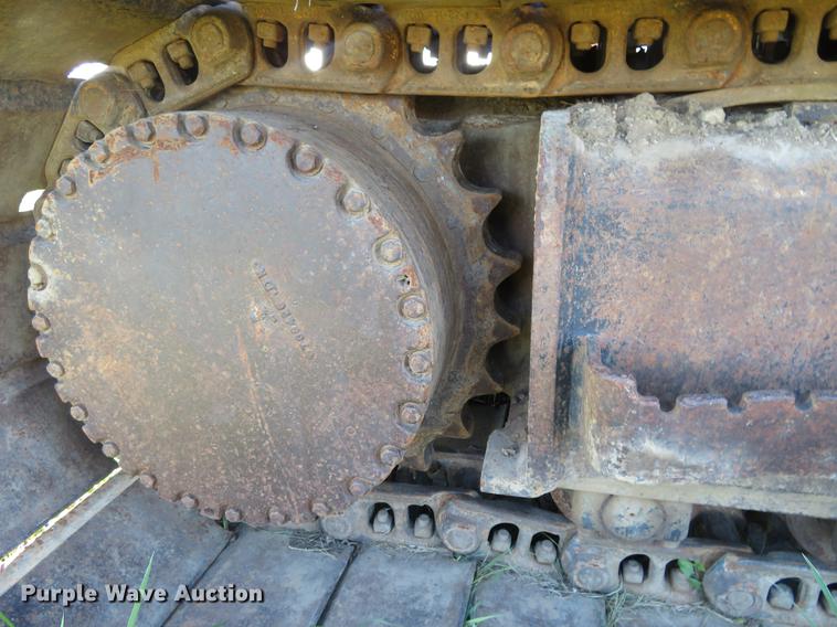 image for item DC0755 John Deere 690C excavator