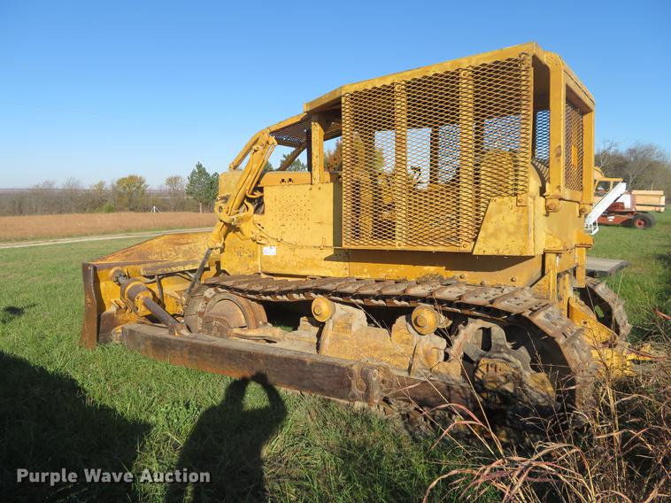 image for item DC0763 Allis Chalmers HD-21 dozer
