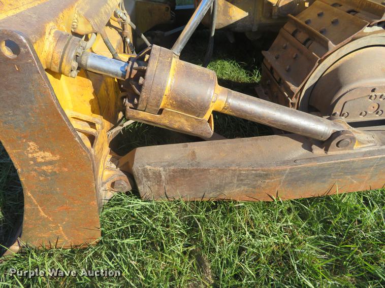 image for item DC0763 Allis Chalmers HD-21 dozer