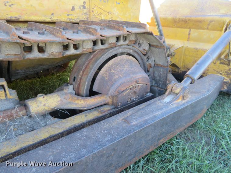 image for item DC0763 Allis Chalmers HD-21 dozer