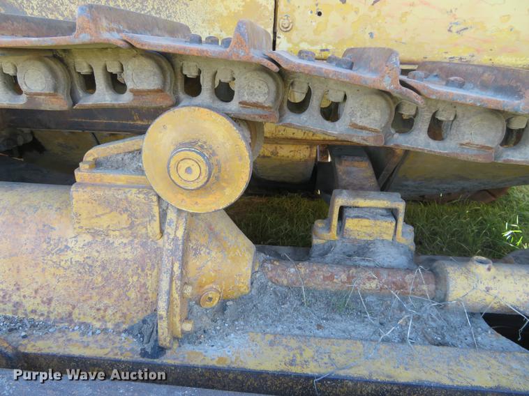 image for item DC0763 Allis Chalmers HD-21 dozer