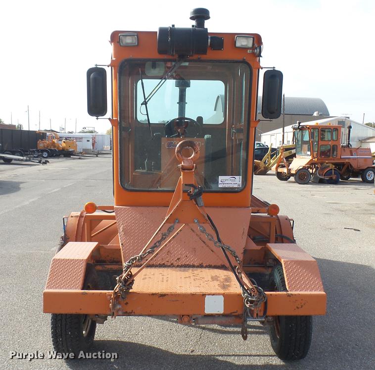 image for item DC1870 2003 Broce RJ350 broom