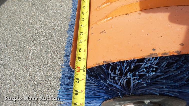 image for item DC1870 2003 Broce RJ350 broom