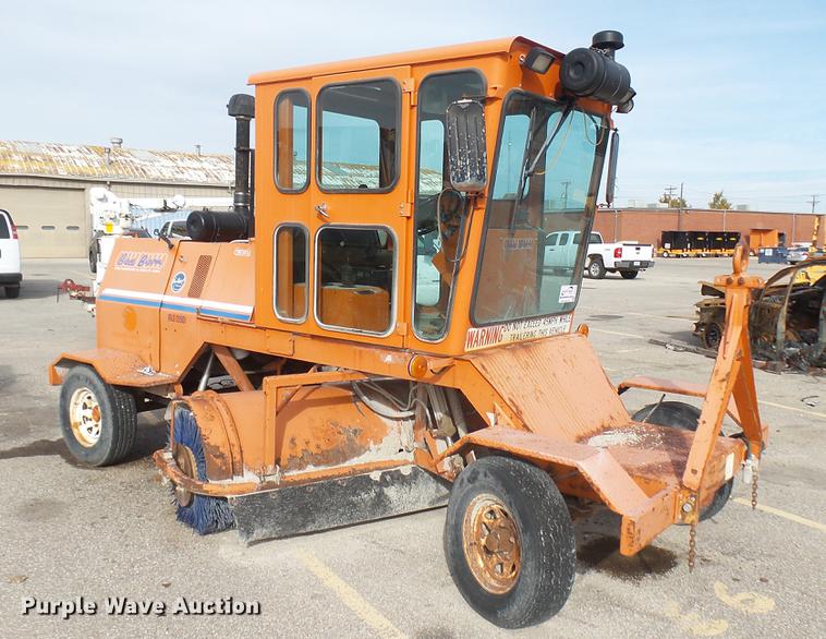 image for item DC1872 2003 Broce RJ350 broom