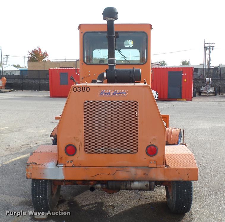 image for item DC1872 2003 Broce RJ350 broom