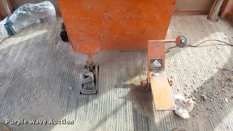 image for item DC1872 2003 Broce RJ350 broom