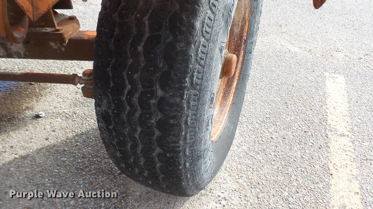 image for item DC1872 2003 Broce RJ350 broom